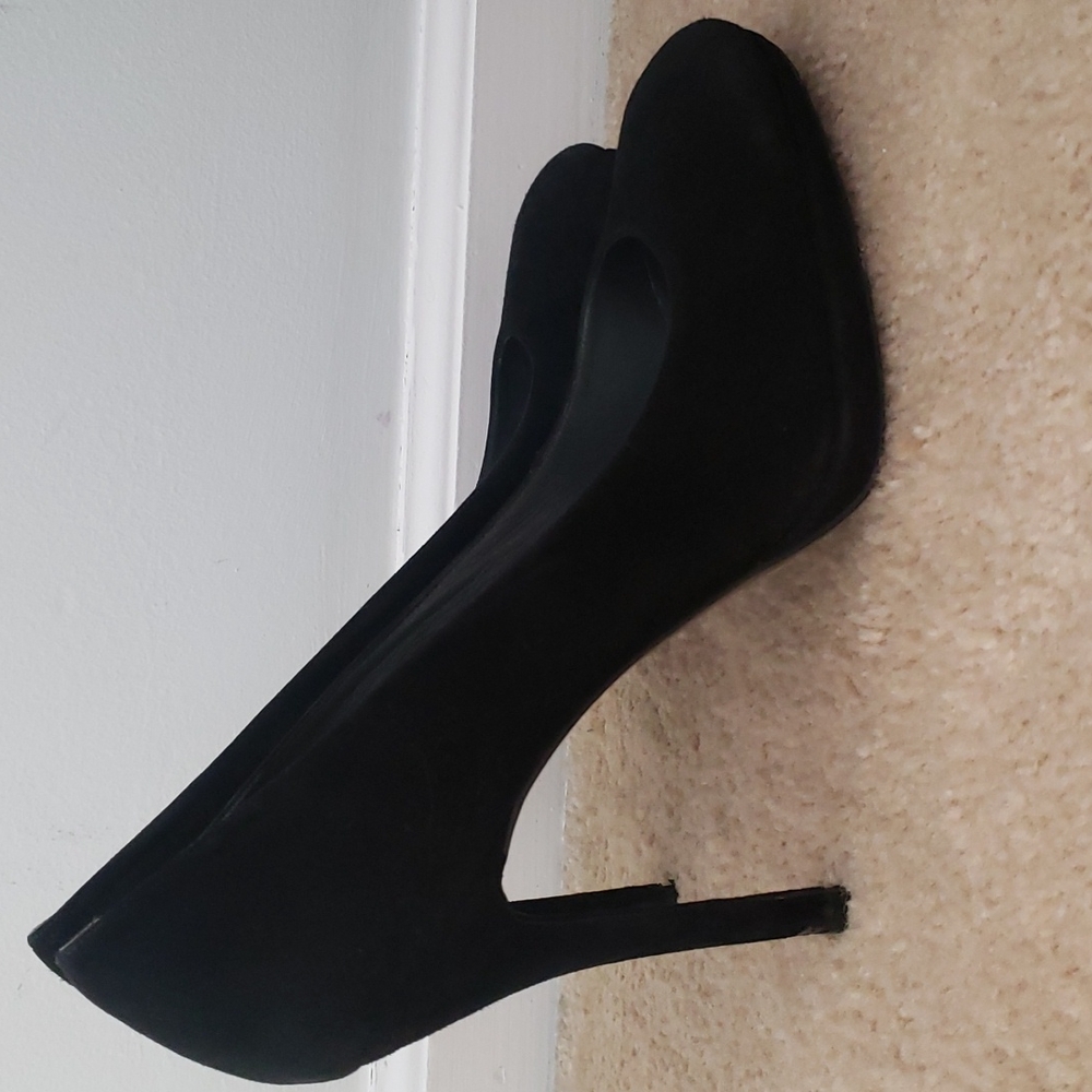 Stuart Weitzman Platswoon Pump, Black Suede, Size 11